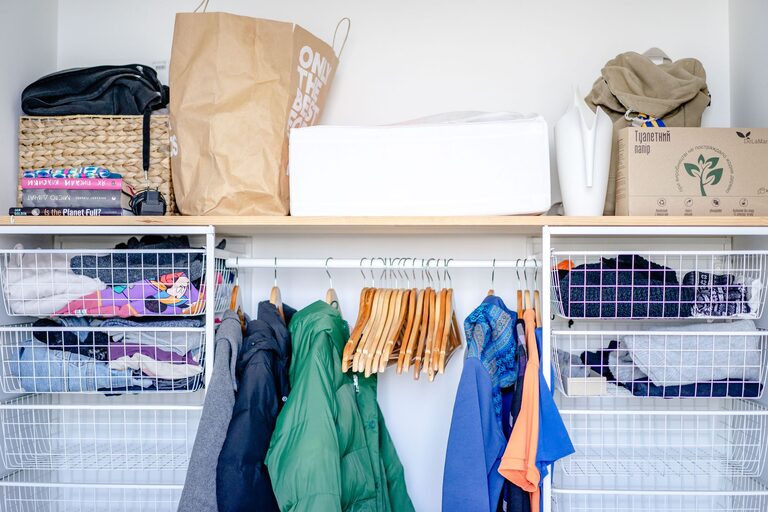 How to Store Seasonal Clothes Efficiently: Practical Tips and Tricks